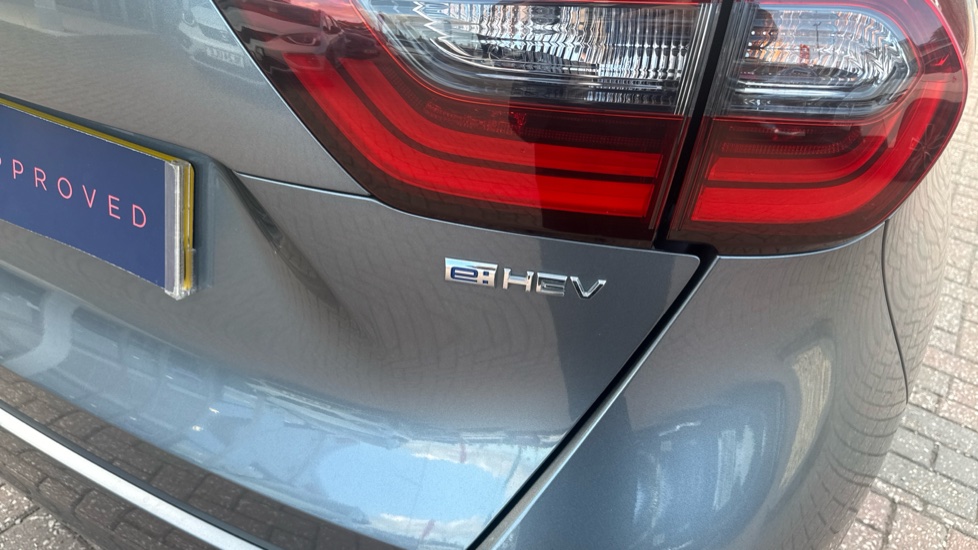 Honda Jazz 1.5 i-MMD Hybrid SR 5dr eCVT Hybrid Hatchback - Image 16