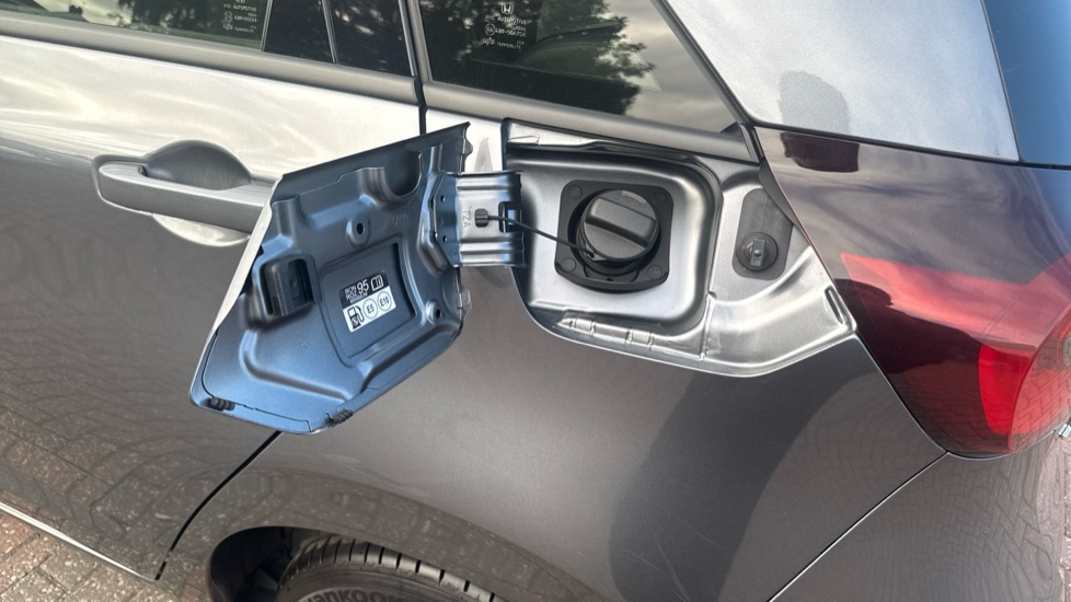 Honda Jazz 1.5 i-MMD Hybrid SR 5dr eCVT Hybrid Hatchback - Image 23