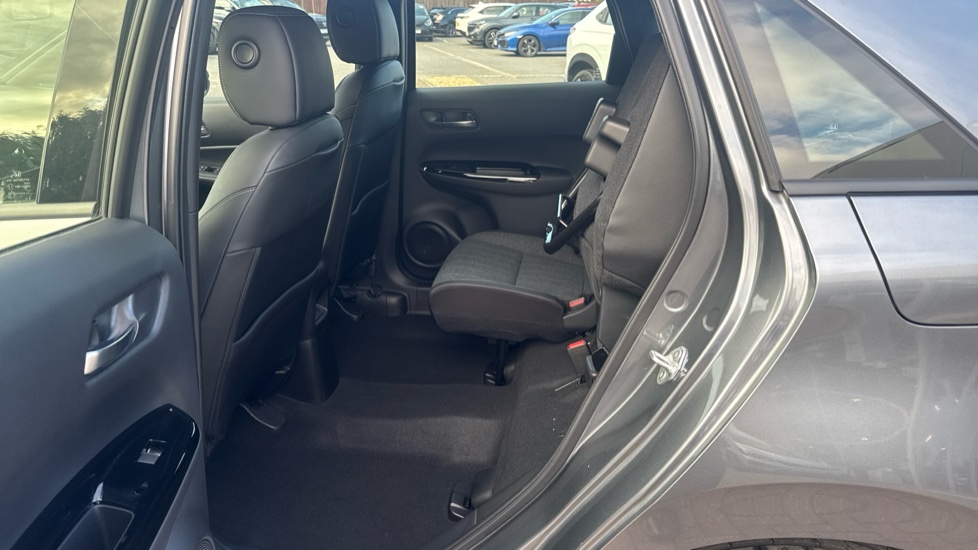 Honda Jazz 1.5 i-MMD Hybrid SR 5dr eCVT Hybrid Hatchback - Image 27