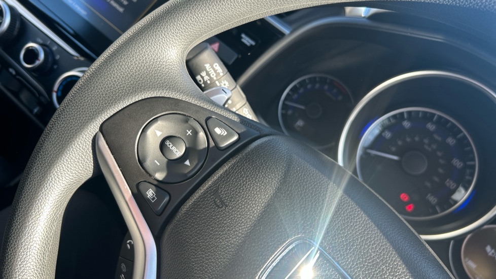Honda Jazz 1.3 i-VTEC SE Navi 5dr CVT Petrol Hatchback - Image 23