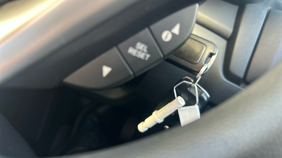 Honda Jazz 1.3 i-VTEC SE Navi 5dr CVT Petrol Hatchback - Image 30