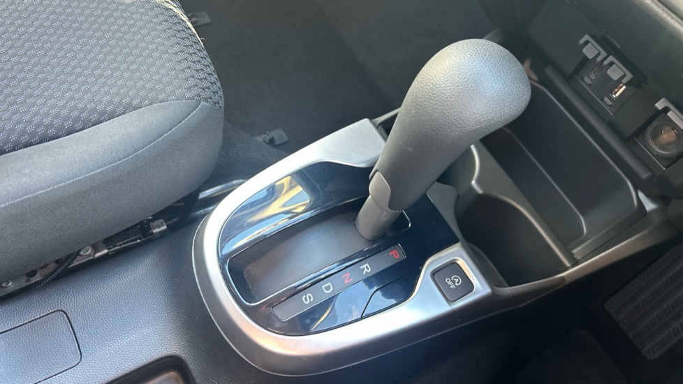 Honda Jazz 1.3 i-VTEC SE Navi 5dr CVT Petrol Hatchback - Image 34