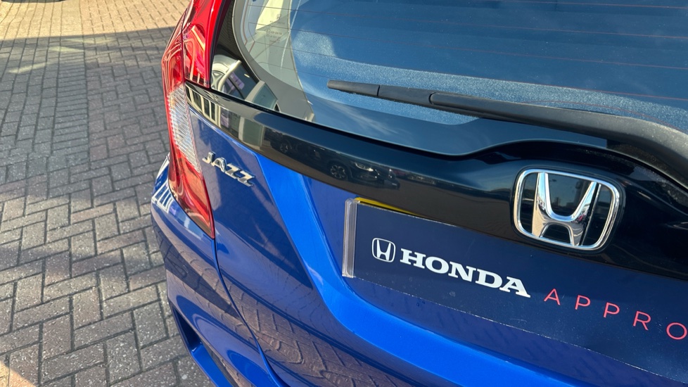 Honda Jazz 1.3 i-VTEC SE Navi 5dr CVT Petrol Hatchback - Image 42