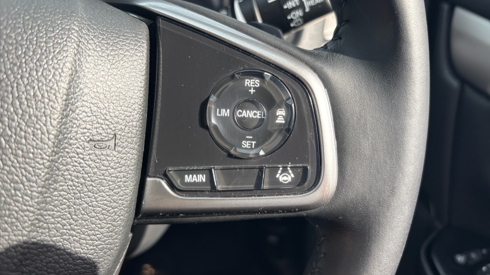 Honda CR-V 2.0 i-MMD Hybrid SR  2WD 5dr eCVT Hybrid Estate - Image 17