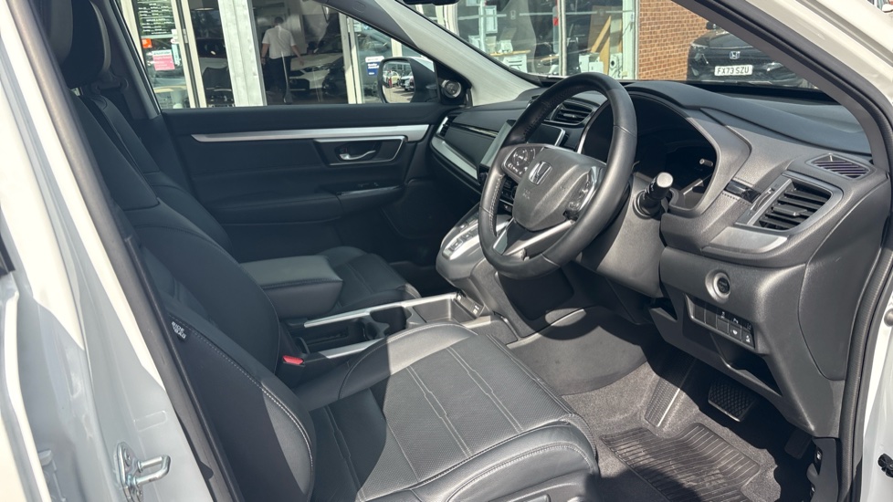 Honda CR-V 2.0 i-MMD Hybrid SR  2WD 5dr eCVT Hybrid Estate - Image 26