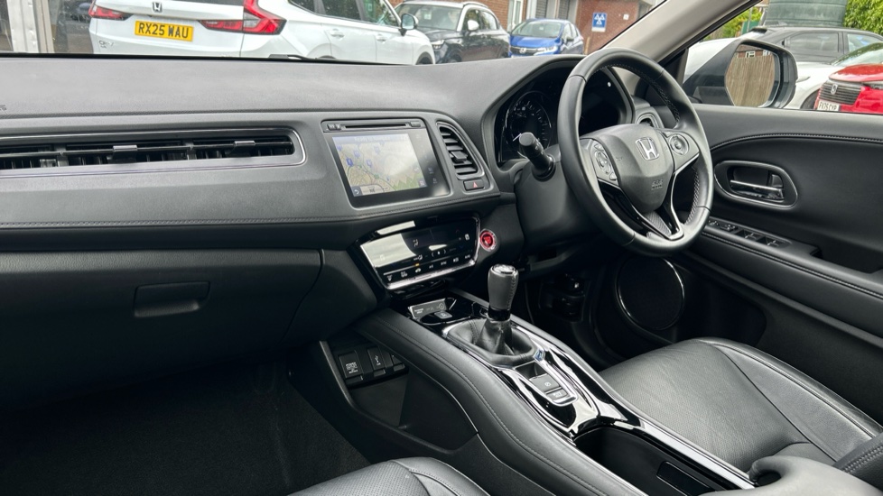 Honda HR-V 1.5 i-VTEC EX 5dr Petrol Hatchback - Image 2