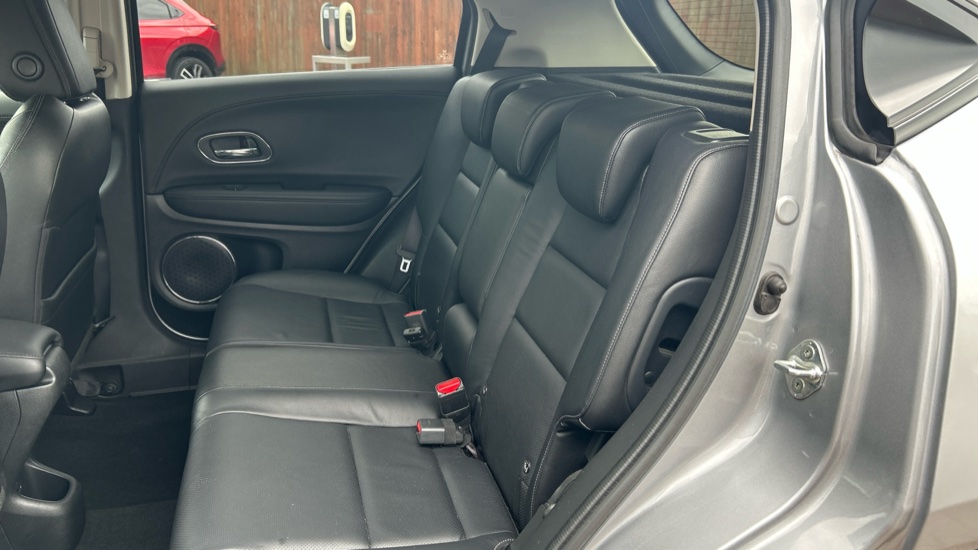Honda HR-V 1.5 i-VTEC EX 5dr Petrol Hatchback - Image 8