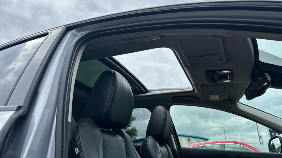 Honda HR-V 1.5 i-VTEC EX 5dr Petrol Hatchback - Image 34