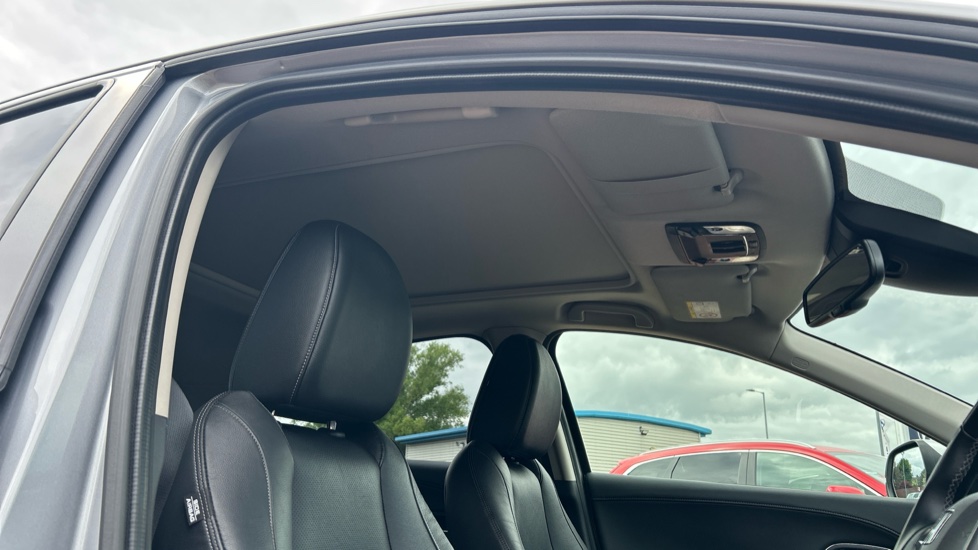 Honda HR-V 1.5 i-VTEC EX 5dr Petrol Hatchback - Image 35