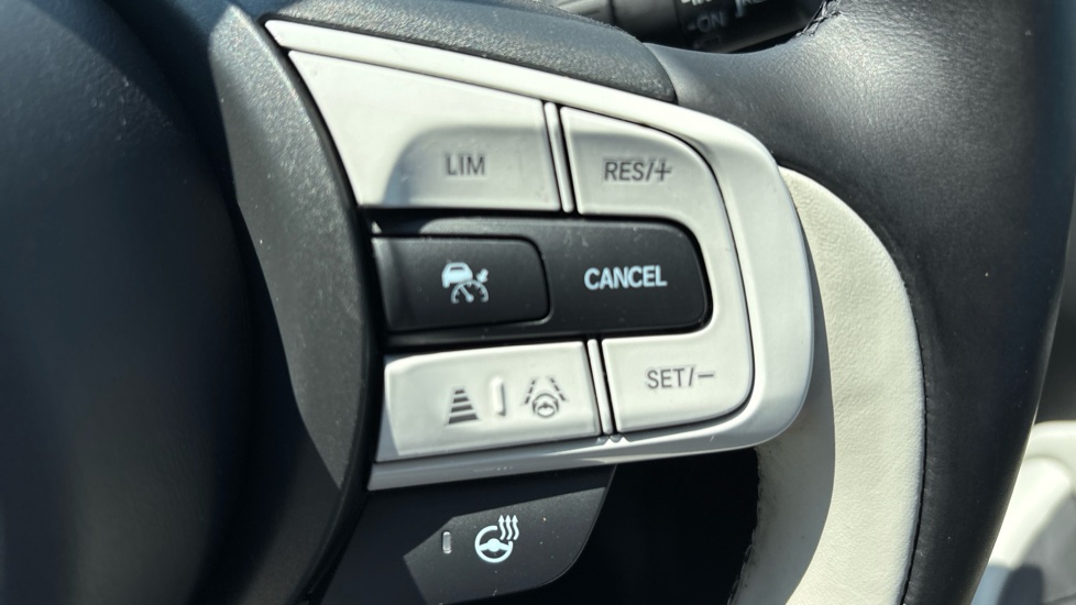 Honda Jazz 1.5 i-MMD Hybrid EX 5dr eCVT Hybrid Hatchback - Image 13