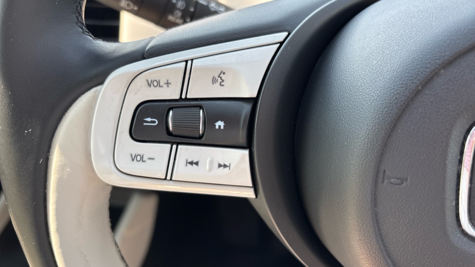 Honda Jazz 1.5 i-MMD Hybrid EX 5dr eCVT Hybrid Hatchback - Image 15