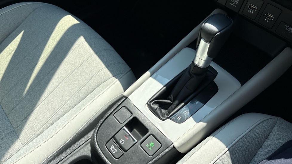 Honda Jazz 1.5 i-MMD Hybrid EX 5dr eCVT Hybrid Hatchback - Image 23