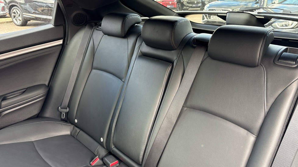 Honda Civic 1.0 VTEC Turbo EX 5dr Petrol Hatchback - Image 8