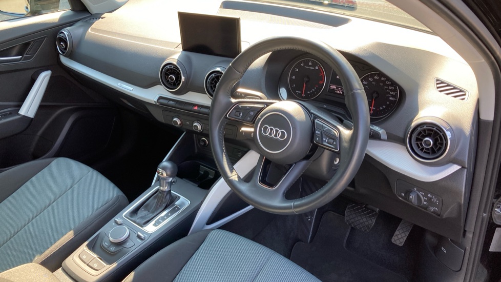 Audi Q2 35 TFSI Technik 5dr S Tronic Petrol Estate - Image 11