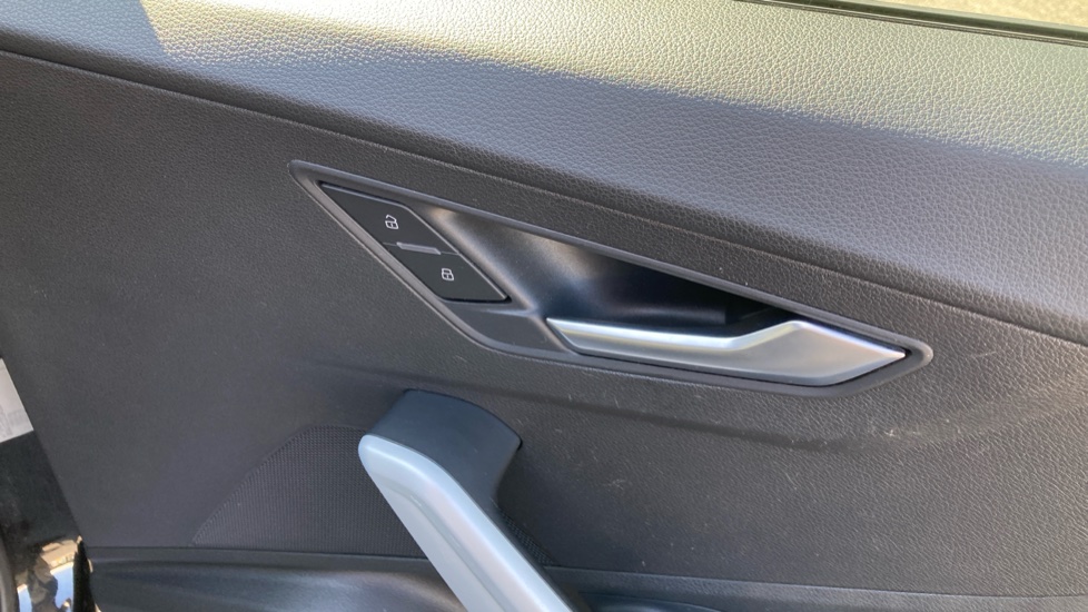 Audi Q2 35 TFSI Technik 5dr S Tronic Petrol Estate - Image 38