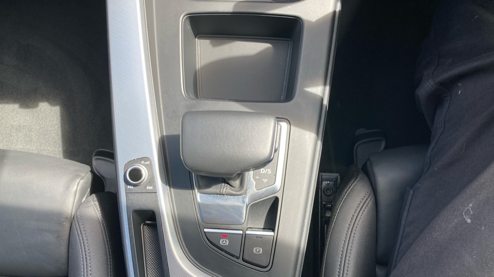 Audi A5 35 TFSI Sport 5dr S Tronic Petrol Hatchback - Image 27