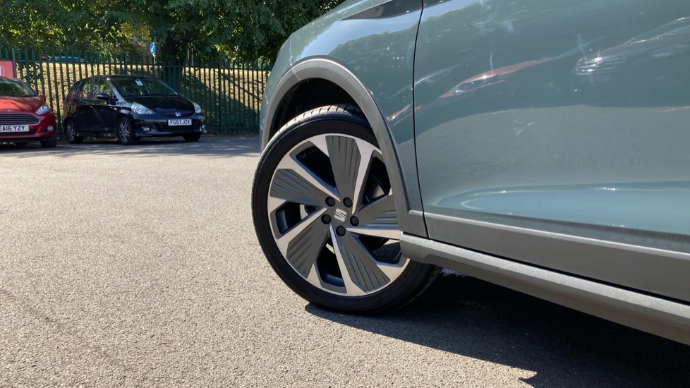SEAT Arona 1.0 TSI 115 FR Sport 5dr DSG Petrol Hatchback - Image 21
