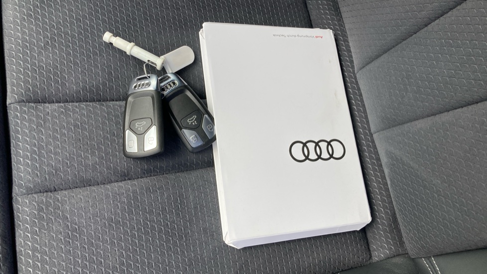 Audi A4 35 TDI S Line 4dr S Tronic [Tech Pack] Diesel Saloon - Image 19
