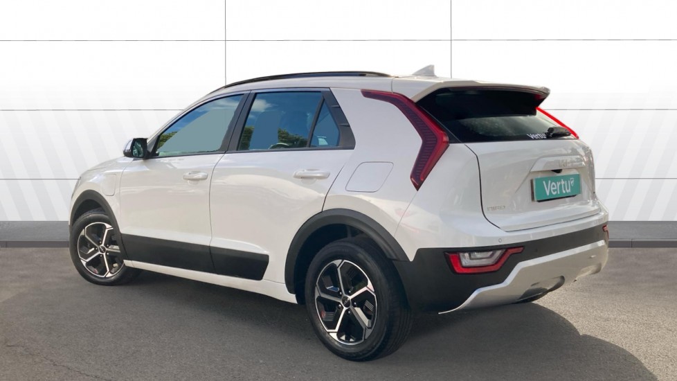 Kia Niro 1.6 GDi PHEV 2 5dr DCT Estate - Image 2