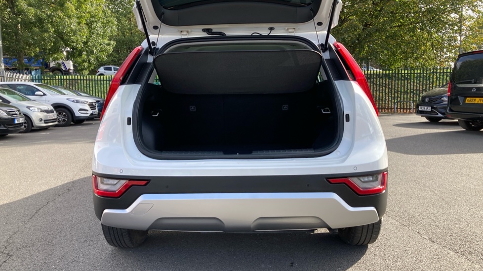 Kia Niro 1.6 GDi PHEV 2 5dr DCT Estate - Image 4