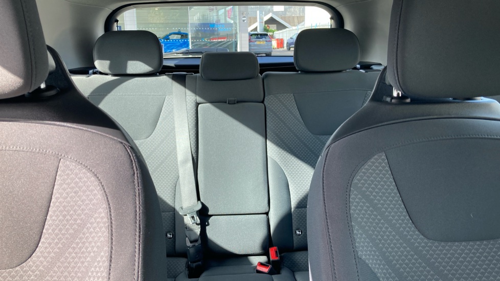 Kia Niro 1.6 GDi PHEV 2 5dr DCT Estate - Image 15