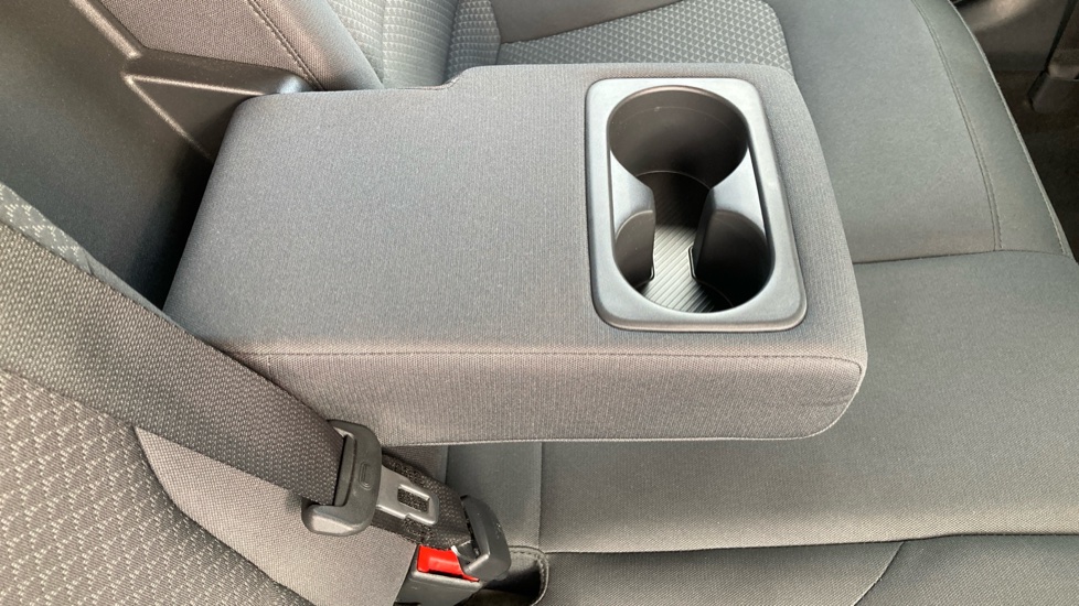 Kia Niro 1.6 GDi PHEV 2 5dr DCT Estate - Image 33