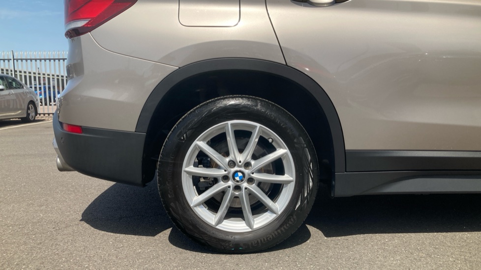 BMW X1 sDrive 20i [178] SE 5dr Step Auto Petrol Estate - Image 7