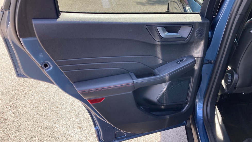 Ford Kuga 1.5 EcoBoost 150 ST-Line X Edition 5dr Petrol Estate - Image 29