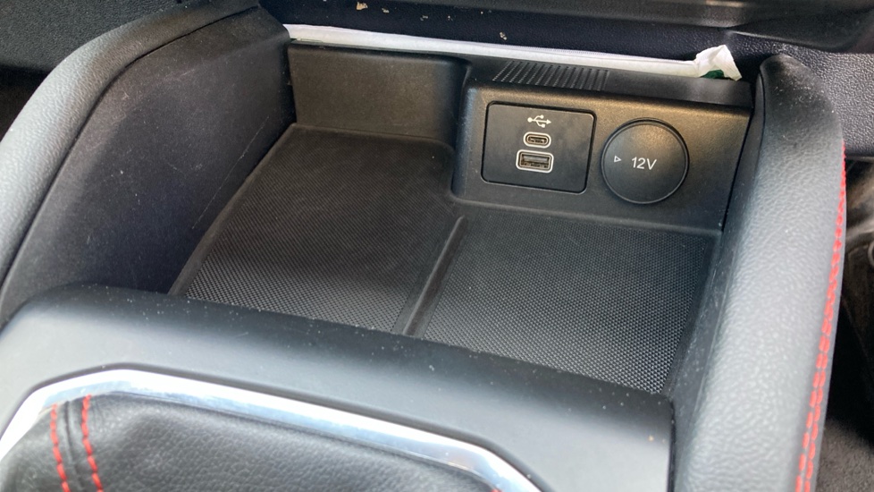 Ford Kuga 1.5 EcoBoost 150 ST-Line X Edition 5dr Petrol Estate - Image 54