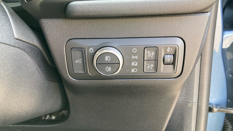 Ford Kuga 1.5 EcoBoost 150 ST-Line X Edition 5dr Petrol Estate - Image 75