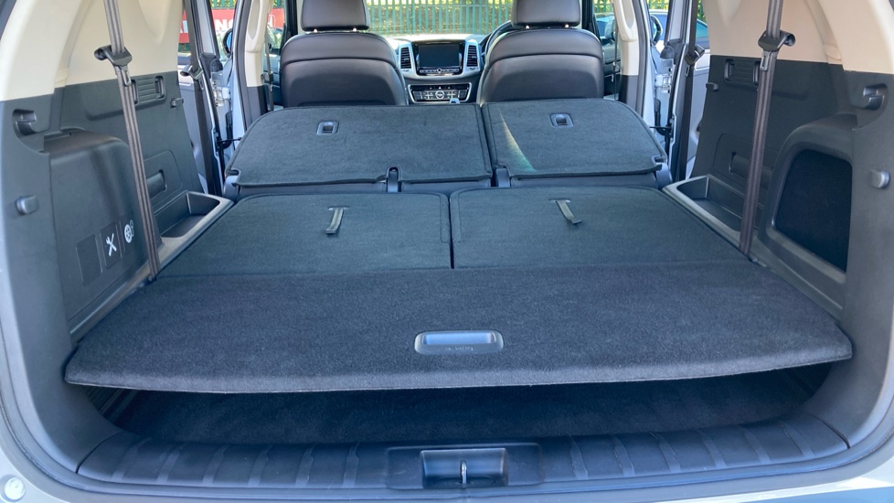 Ssangyong Rexton 2.2 Ultimate 5dr Auto Diesel Estate - Image 75