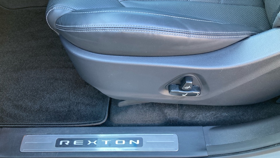 Ssangyong Rexton 2.2 Ultimate 5dr Auto Diesel Estate - Image 97