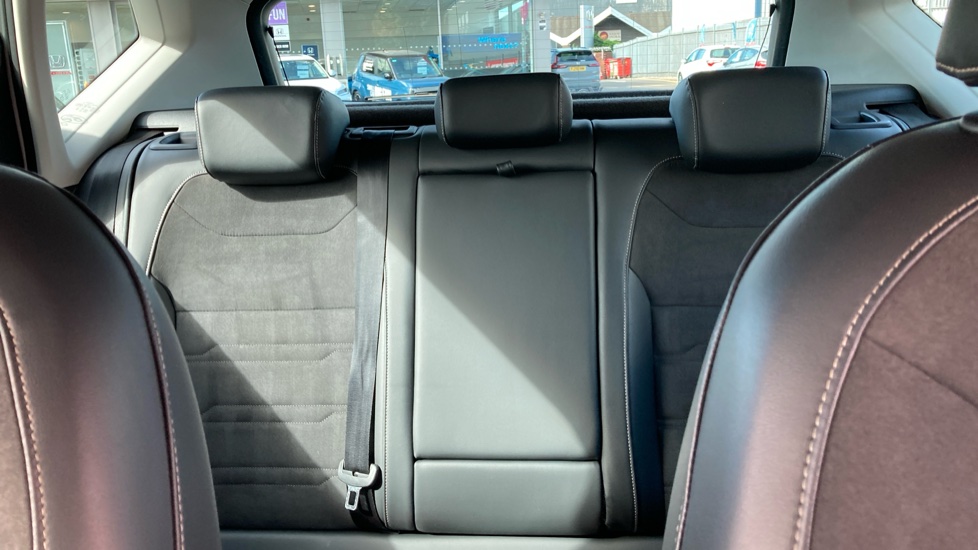 SEAT Ateca 1.5 TSI EVO Xperience 5dr DSG Petrol Estate - Image 15