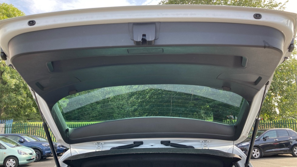 SEAT Ateca 1.5 TSI EVO Xperience 5dr DSG Petrol Estate - Image 34