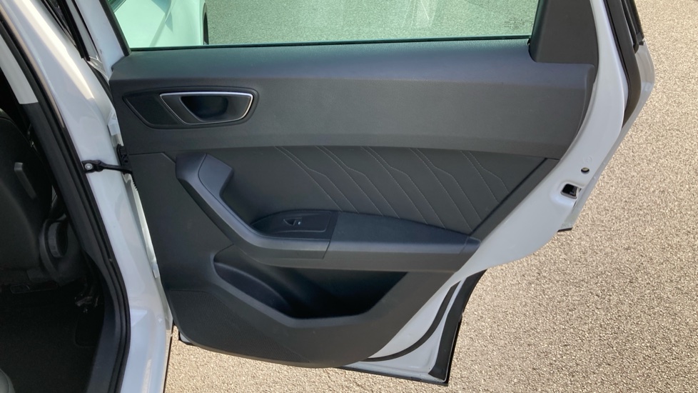 SEAT Ateca 1.5 TSI EVO Xperience 5dr DSG Petrol Estate - Image 39