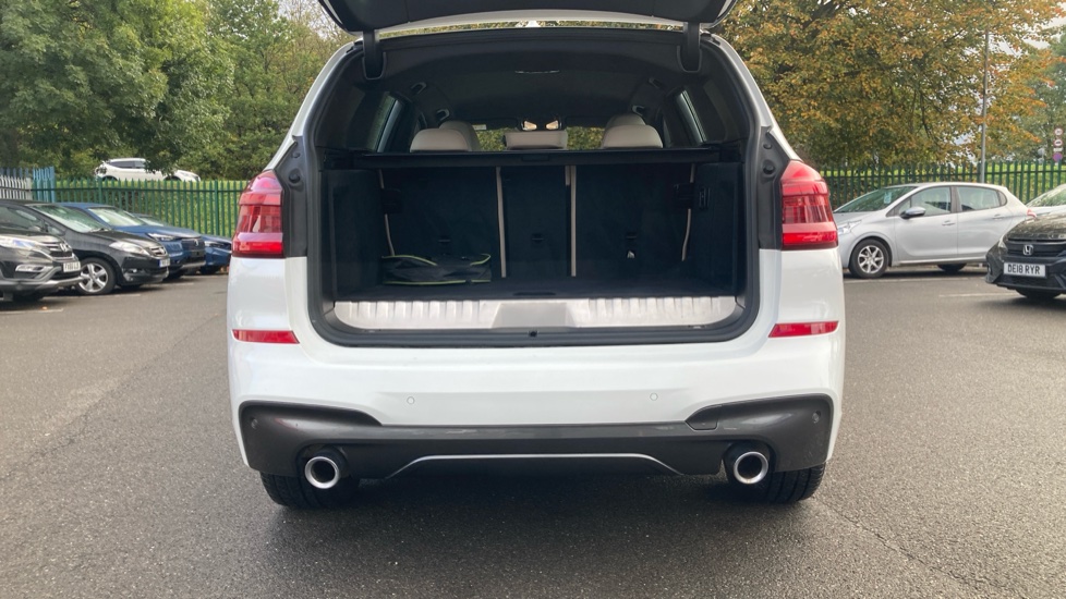 BMW X3 xDrive 30e M Sport 5dr Auto Estate - Image 4