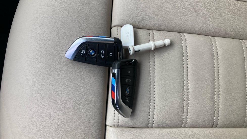 BMW X3 xDrive 30e M Sport 5dr Auto Estate - Image 20