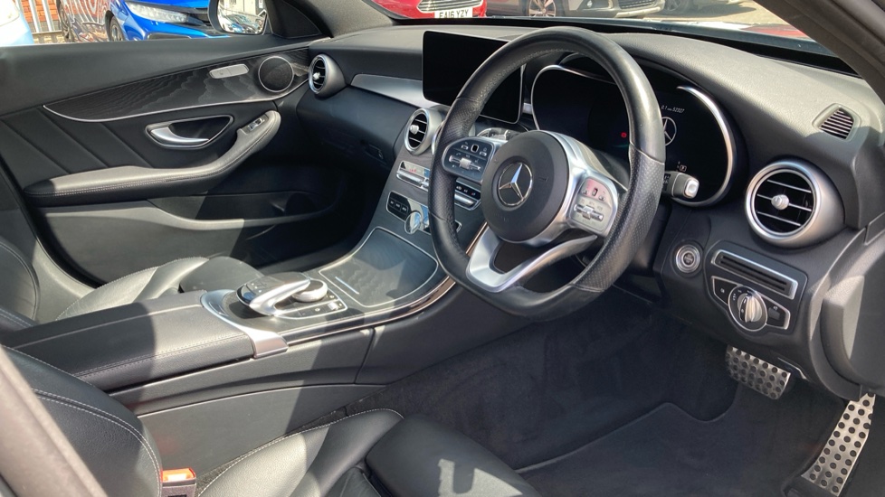 Mercedes-Benz C-Class C300d AMG Line Edition Premium 4dr 9G-Tronic Diesel Saloon - Image 11