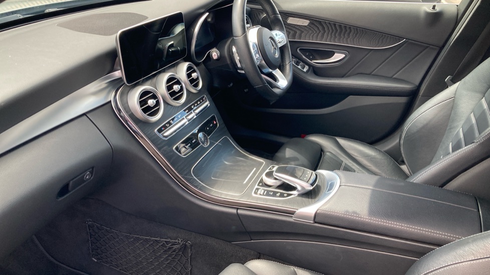 Mercedes-Benz C-Class C300d AMG Line Edition Premium 4dr 9G-Tronic Diesel Saloon - Image 13
