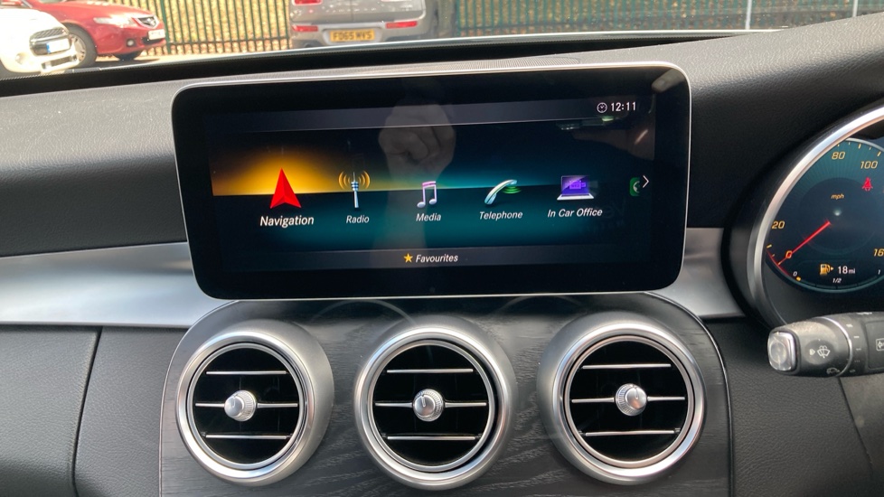 Mercedes-Benz C-Class C300d AMG Line Edition Premium 4dr 9G-Tronic Diesel Saloon - Image 22