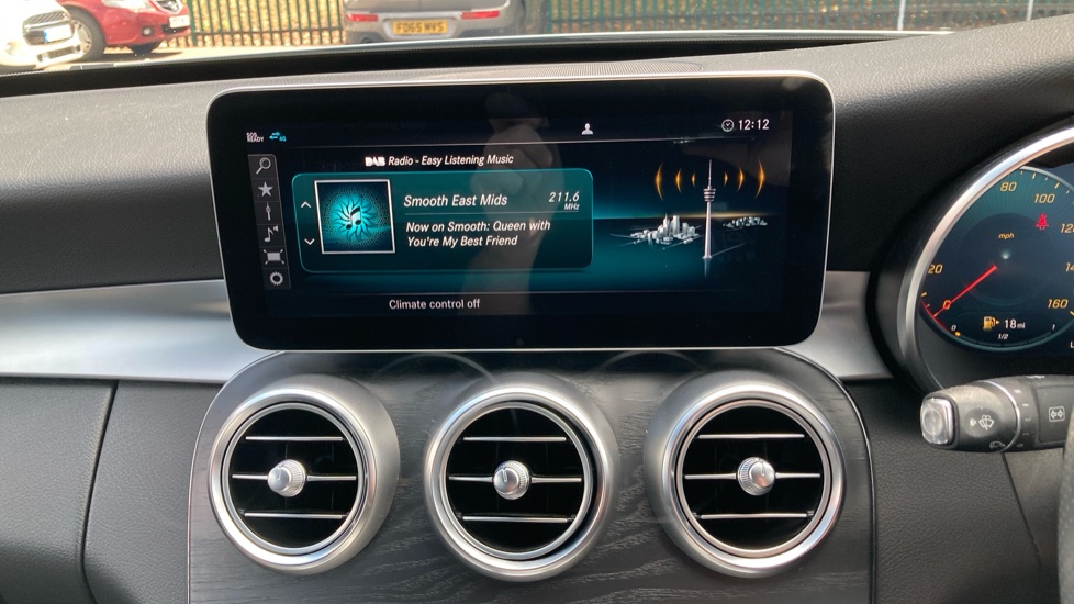 Mercedes-Benz C-Class C300d AMG Line Edition Premium 4dr 9G-Tronic Diesel Saloon - Image 23