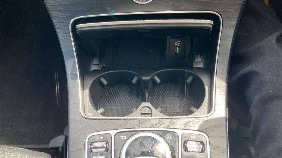 Mercedes-Benz C-Class C300d AMG Line Edition Premium 4dr 9G-Tronic Diesel Saloon - Image 27