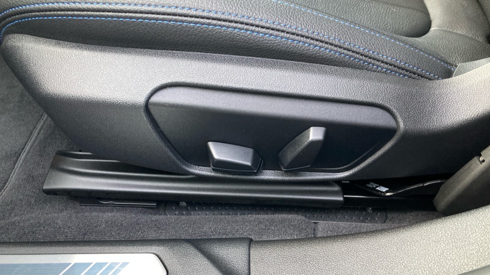 BMW 2 Series 218i [136] M Sport 4dr DCT Petrol Saloon - Image 23