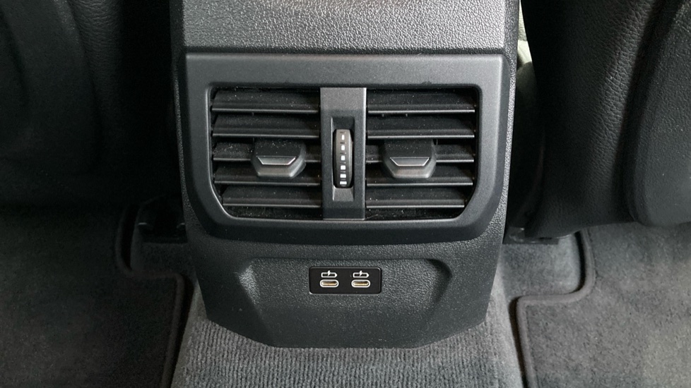 BMW 2 Series 218i [136] M Sport 4dr DCT Petrol Saloon - Image 37