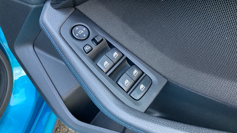 BMW 2 Series 218i [136] M Sport 4dr DCT Petrol Saloon - Image 51