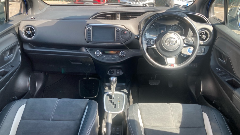 Toyota Yaris 1.5 Hybrid GR-Sport 5dr CVT Hybrid Hatchback - Image 10
