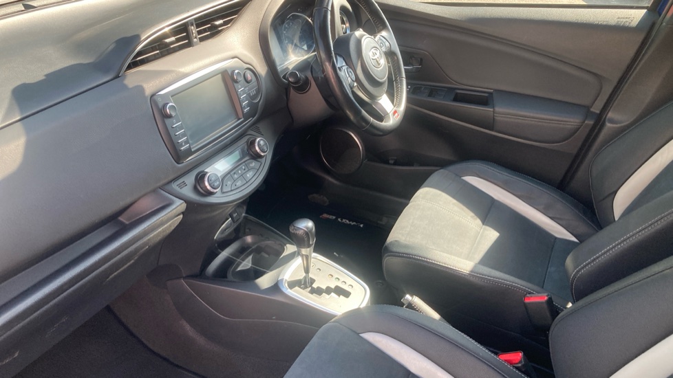 Toyota Yaris 1.5 Hybrid GR-Sport 5dr CVT Hybrid Hatchback - Image 13