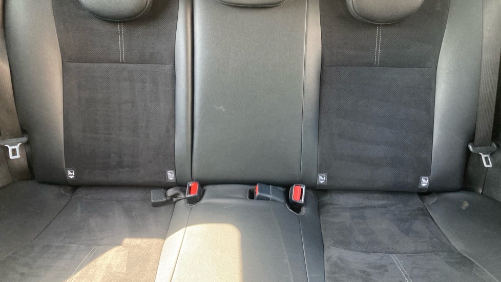 Toyota Yaris 1.5 Hybrid GR-Sport 5dr CVT Hybrid Hatchback - Image 17