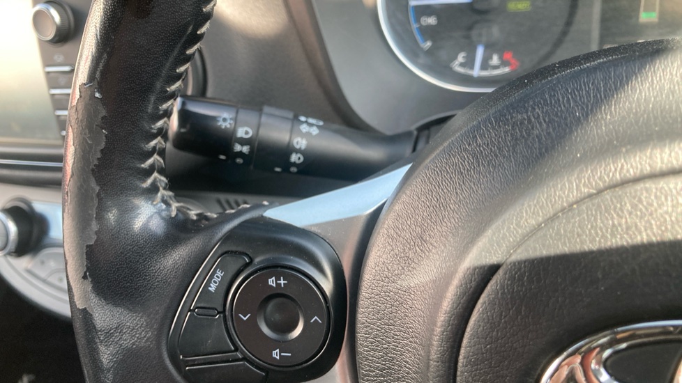 Toyota Yaris 1.5 Hybrid GR-Sport 5dr CVT Hybrid Hatchback - Image 28