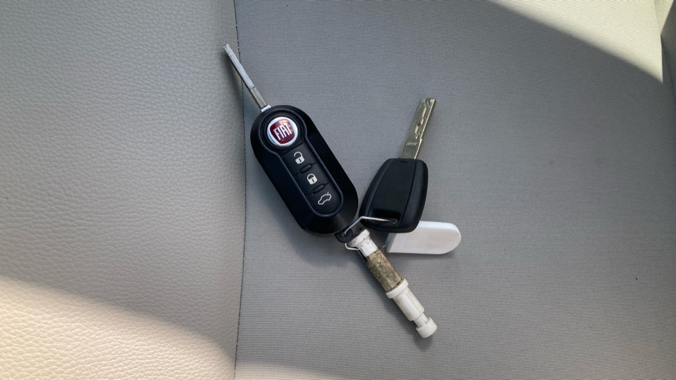Fiat 500 1.0 Mild Hybrid Dolcevita [Part Leather] 2dr Petrol Convertible - Image 20